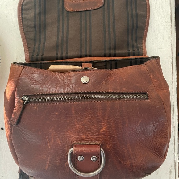 NWT Genuine Leather FRYE Amy Crossbody Handbag - Picture 6 of 15